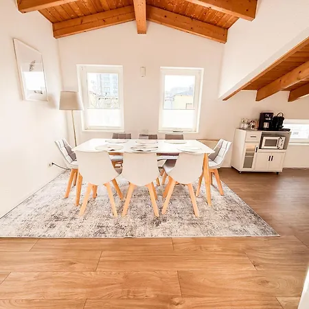 Moebiliertes Wohnen Auf Zeit Apartamento Rostock