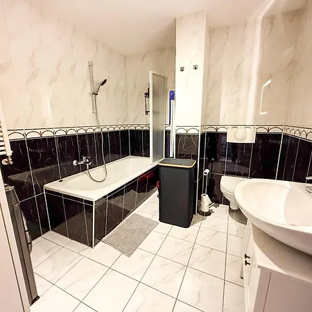Moebiliertes Wohnen Auf Zeit Apartamento